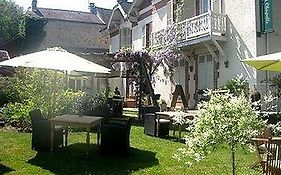 Logis Hotel De La Chapelle